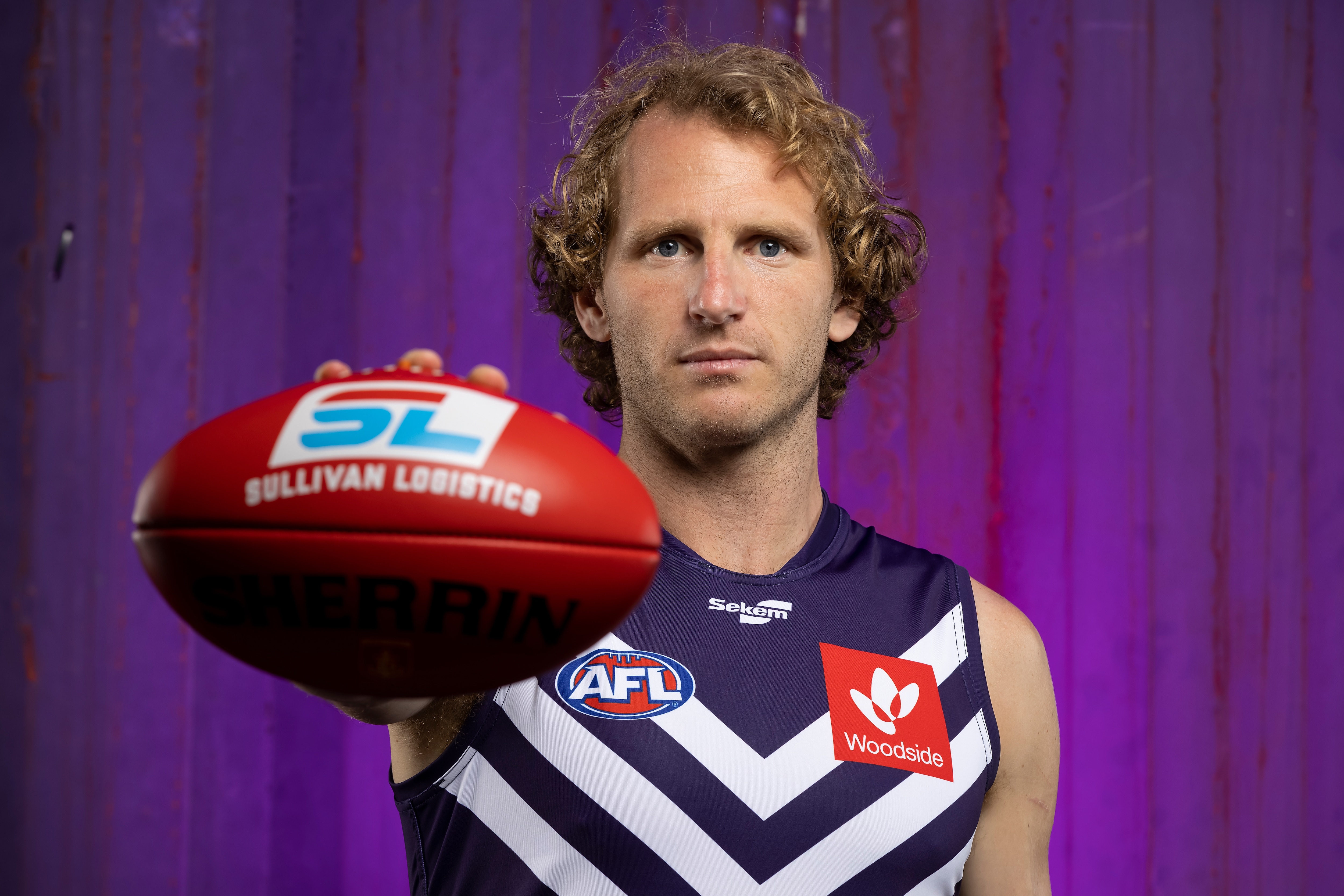 Mundy going around again!