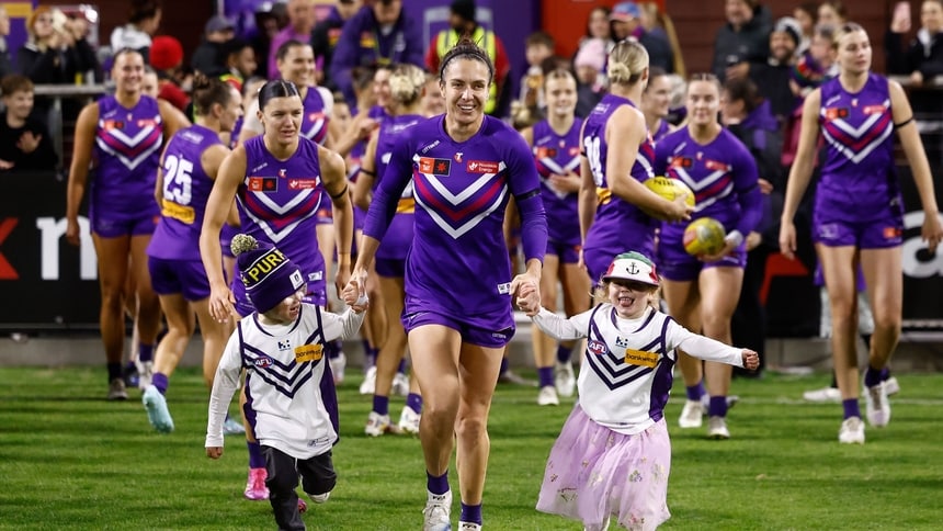 AFLW 2025 Round 08 - Hawthorn v Fremantle